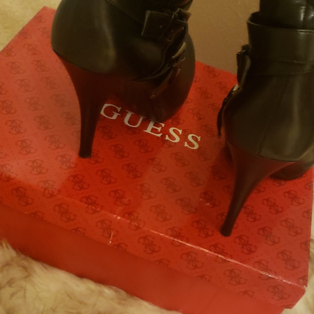 Guess Booties - Picture 4 of 4